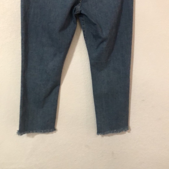 Levis 724 Ripped Straight-Leg Jeans - Picture 6 of 6